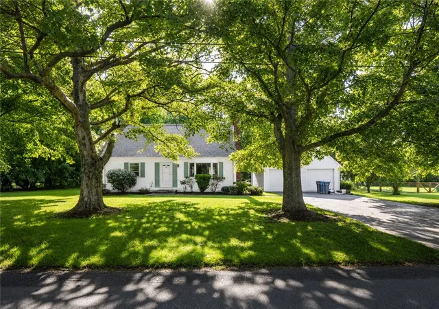 Photo 2 of Sale Pending at 5 Barton Ln, Middletown, RI 02842 | MLS# 1419469 | Listing updated on 2026-09-07