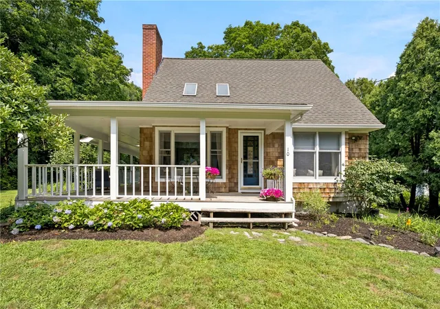 Photo 1 of Single family home for sale at 10 Boston Ave, Jamestown, RI 02835 | MLS# 1419658 | Listing updated on 2026-10-15