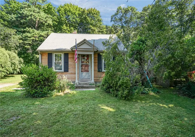 Photo 2 of Sale Pending at 58 Essex Rd, North Kingstown, RI 02852 | MLS# 1419268 | Listing updated on 2026-09-04