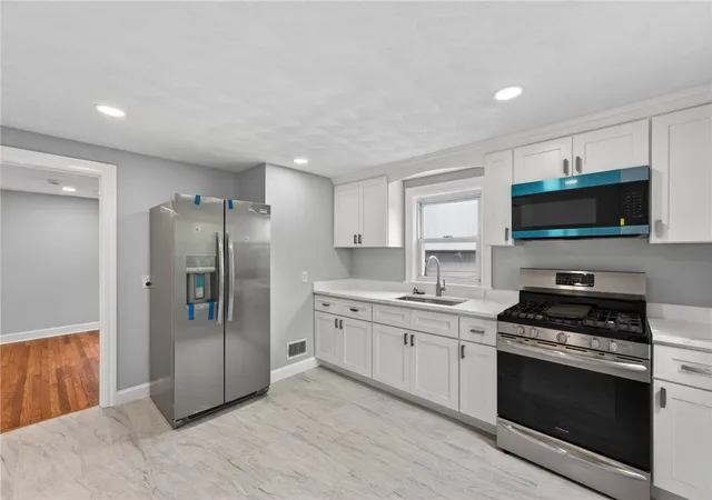 Photo 3 of Single family home for sale at 28 Hazard St, Pawtucket, RI 02860 | MLS# 1419746 | Listing updated on 2026-09-20