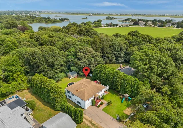 Photo 4 of Single family home for sale at 4 Nantucket Ave, Westerly, RI 02891 | MLS# 1419506 | Listing updated on 2026-09-12