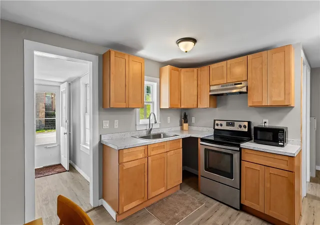 Photo 4 of Sale Pending at 104 River St, Wakefield, RI 02879 | MLS# 1419663 | Listing updated on 2026-09-01