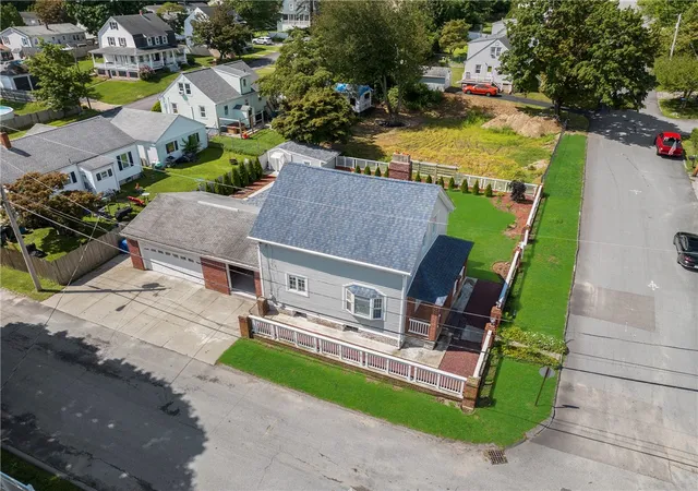 Photo 3 of Single family home for sale at 78 Highland Ave, Johnston, RI 02919 | MLS# 1418875 | Listing updated on 2026-09-12