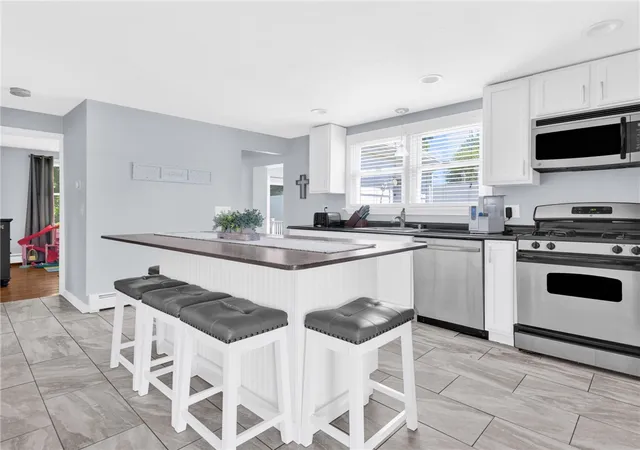 Photo 3 of Sale Pending at 59 N Williams St, Johnston, RI 02919 | MLS# 1419861 | Listing updated on 2026-09-09