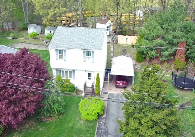 Photo 4 of Single family home for sale at 27 Hidden Valley Ln, Lincoln, RI 02865 | MLS# 1419934 | Listing updated on 2026-09-06