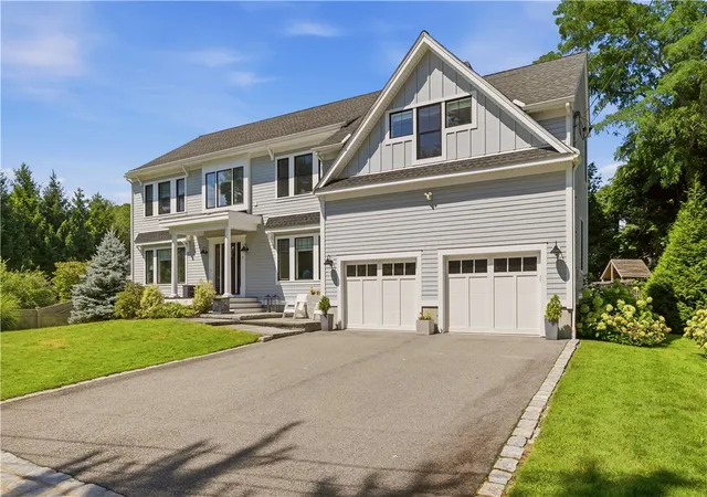 Photo 1 of Single family home for sale at 7 Blount Cir, Barrington, RI 02806 | MLS# 1419810 | Listing updated on 2026-09-12