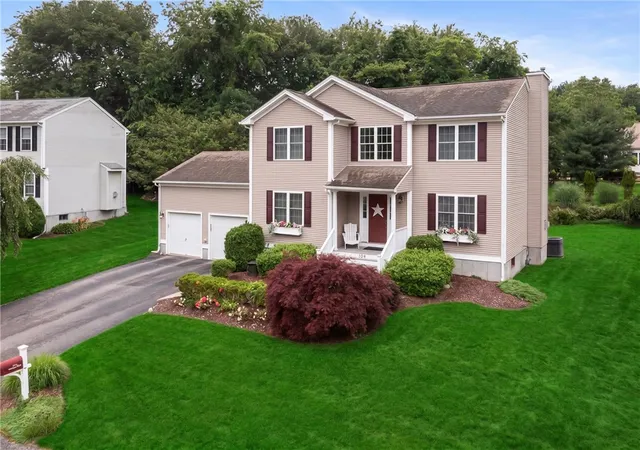 Photo 2 of Single family home for sale at 104 Birchwood Dr, Wakefield, RI 02879 | MLS# 1419937 | Listing updated on 2026-09-06