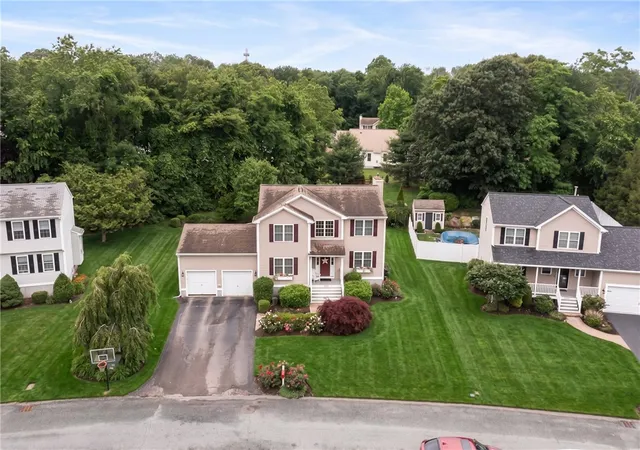 Photo 2 of Single family home for sale at 104 Birchwood Dr, Wakefield, RI 02879 | MLS# 1419937 | Listing updated on 2026-09-06