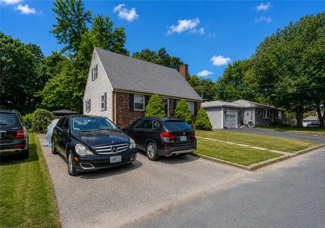 Photo 3 of Single family home for sale at 24 Alden St, Johnston, RI 02919 | MLS# 1419875 | Listing updated on 2026-09-12