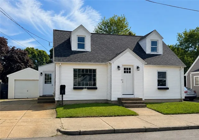 Photo 2 of Single family home for sale at 25 Gloria St, Pawtucket, RI 02861 | MLS# 1420061 | Listing updated on 2026-09-08