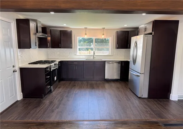 Photo 3 of Single family home for sale at 25 Gloria St, Pawtucket, RI 02861 | MLS# 1420061 | Listing updated on 2026-09-08