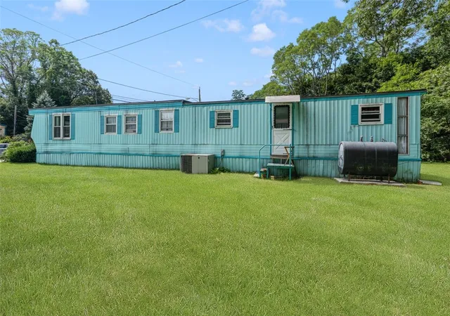 Photo 2 of Sale Pending at 979 Tollgate Rd, Warwick, RI 02886 | MLS# 1420079 | Listing updated on 2026-09-17