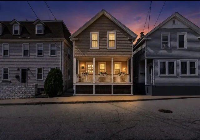 Single family home for sale at 26 Lee Ave, Newport, RI 02840 | MLS# 1420087