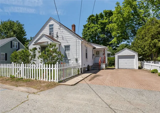 Photo 2 of Single family home for sale at 43 Virginia Ave, Woonsocket, RI 02895 | MLS# 1420149 | Listing updated on 2026-10-18