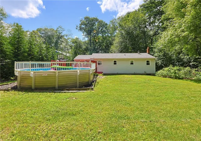 Photo 3 of Single family home for sale at 417 Lake Washington Dr, Chepachet, RI 02814 | MLS# 1420171 | Listing updated on 2026-09-14