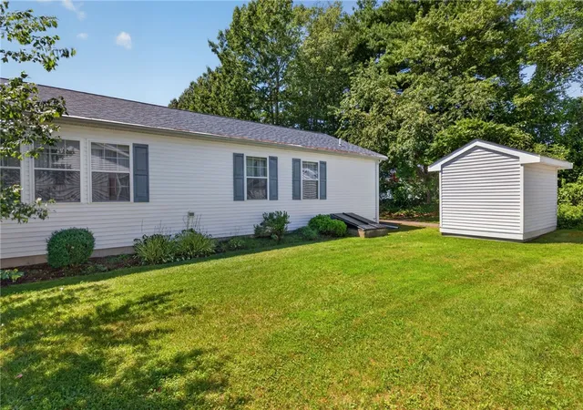 Photo 4 of Sale Pending at 25 Lark Ln, Tiverton, RI 02878 | MLS# 1420205 | Listing updated on 2026-09-21