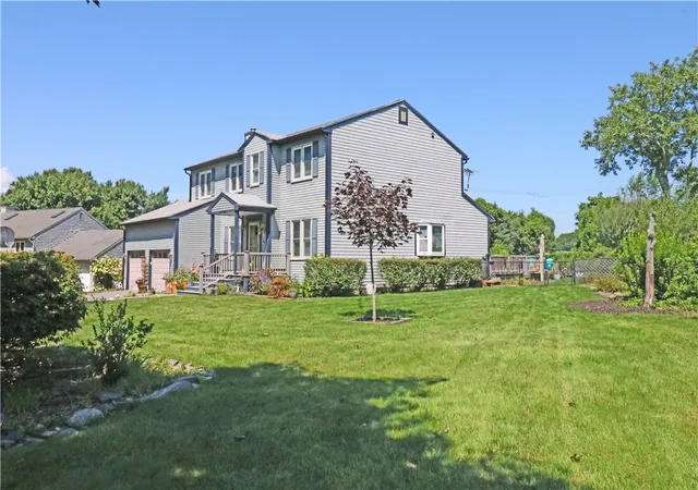 Photo 3 of Single family home for sale at 162 Atlantic Dr, Middletown, RI 02842 | MLS# 1420221 | Listing updated on 2026-09-11