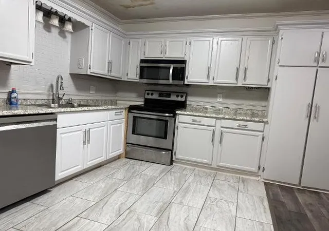 Photo 4 of Sale Pending at 444 Woodward Rd #4, North Providence, RI 02904 | MLS# 1420107 | Listing updated on 2026-09-21