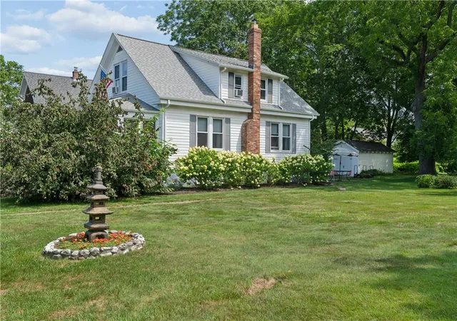 Photo 1 of Single family home for sale at 29 Howland Ave, Jamestown, RI 02835 | MLS# 1420084 | Listing updated on 2026-10-04
