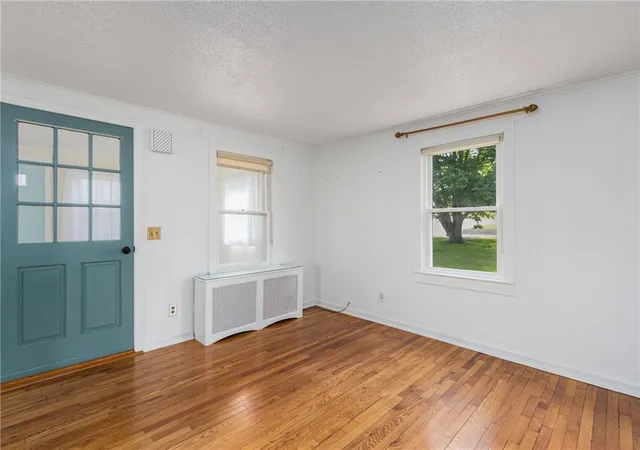 Photo 3 of Single family home for sale at 37 Reservoir Rd, Middletown, RI 02842 | MLS# 1420272 | Listing updated on 2026-09-14