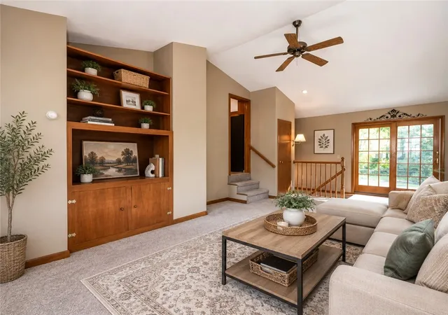 Photo 4 of Sale Pending at 77 Drybrook Rd, Warwick, RI 02889 | MLS# 1420303 | Listing updated on 2026-09-21