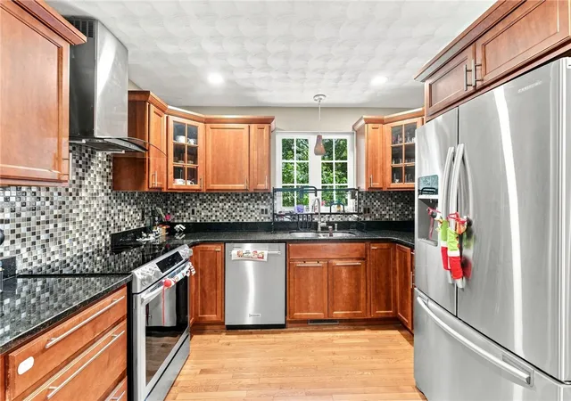 Photo 3 of Single family home for sale at 19 Gilcrest Dr, West Warwick, RI 02893 | MLS# 1420316 | Listing updated on 2026-09-13