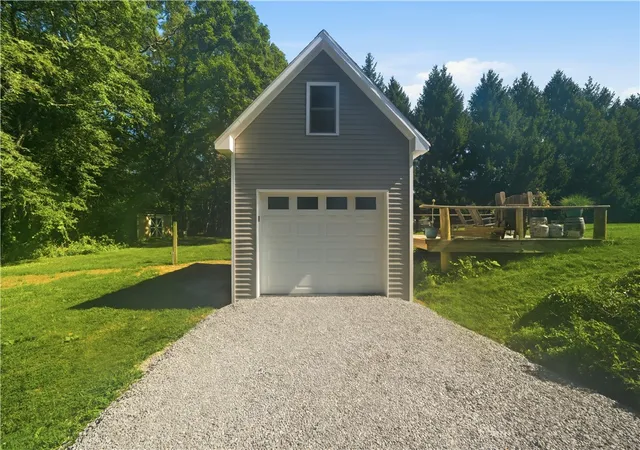 Photo 3 of Single family home for sale at 218 Shannock Hl Rd, West Kingston, RI 02892 | MLS# 1420097 | Listing updated on 2026-09-27