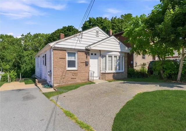Photo 1 of Sale Pending at 31 Glossop St, Providence, RI 02911 | MLS# 1420286 | Listing updated on 2026-09-02