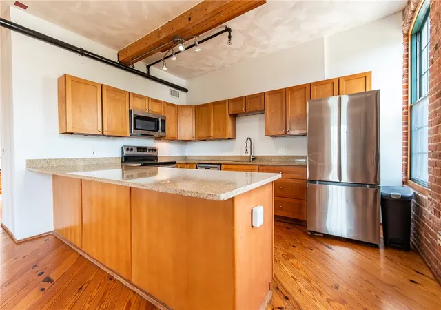 Photo 3 of Sale Pending at 407 Pine St #305, Providence, RI 02903 | MLS# 1419571 | Listing updated on 2026-10-03