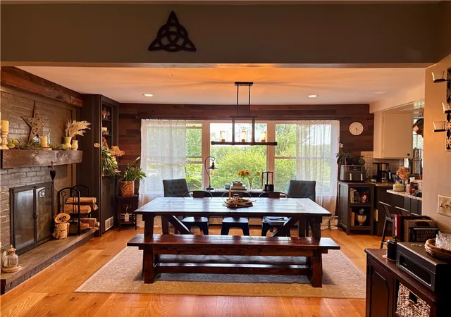 Photo 4 of Sale Pending at 31 Hamilton Hl, Chepachet, RI 02814 | MLS# 1420398 | Listing updated on 2026-09-09