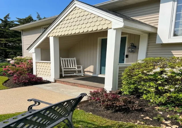 Photo 3 of Single family home for sale at 55 Holly Rd, Wakefield, RI 02879 | MLS# 1420405 | Listing updated on 2026-09-19