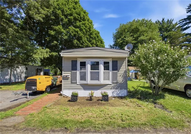 Photo 3 of Single family home for sale at 20 Krzak Rd, North Kingstown, RI 02852 | MLS# 1420228 | Listing updated on 2026-10-03