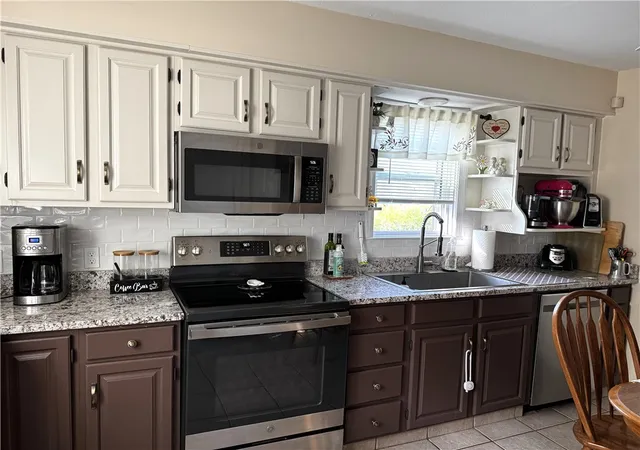 Photo 3 of Sale Pending at 42 Spring Dr, Johnston, RI 02919 | MLS# 1420042 | Listing updated on 2026-09-16