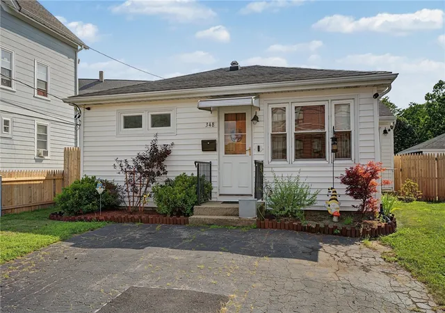 Photo 1 of Single family home for sale at 348 Park Pl, Woonsocket, RI 02895 | MLS# 1420433 | Listing updated on 2026-10-03