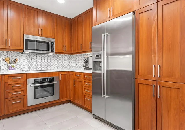 Photo 3 of Sale Pending at 100 Exchange St #1302, Providence, RI 02903 | MLS# 1420448 | Listing updated on 2026-09-05