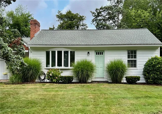 Photo 2 of Sale Pending at 31 Nipsah Rd, East Greenwich, RI 02818 | MLS# 1420487 | Listing updated on 2026-09-06