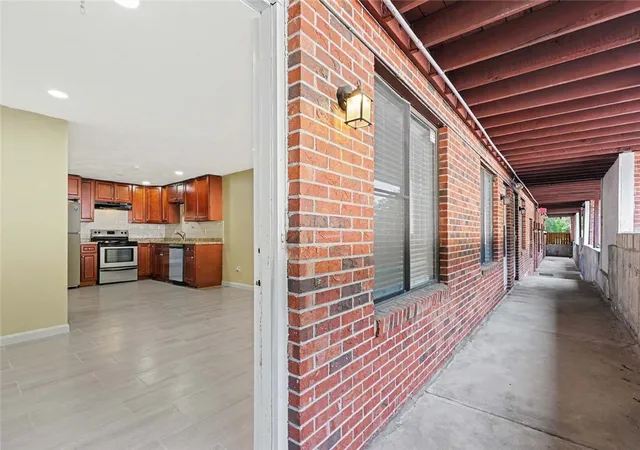 Photo 3 of Sale Pending at 569 Smithfield Rd #9, North Providence, RI 02904 | MLS# 1420118 | Listing updated on 2026-10-02