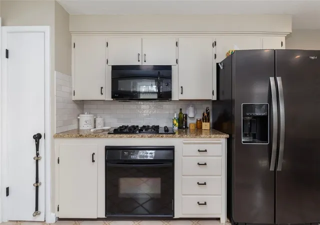 Photo 3 of Sale Pending at 5 Beverly Dr, Lincoln, RI 02865 | MLS# 1420568 | Listing updated on 2026-09-04