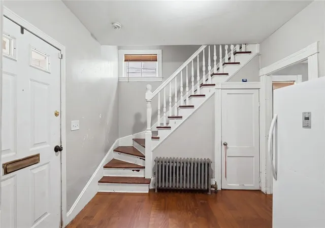 Photo 3 of Sale Pending at 185 Vermont Ave, Providence, RI 02905 | MLS# 1420113 | Listing updated on 2026-09-29