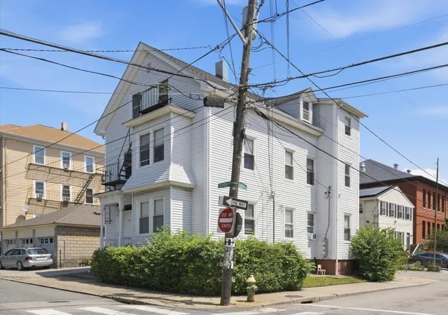 Photo 4 of Sale Pending at 33 Opper St, Providence, RI 02904 | MLS# 1420611 | Listing updated on 2026-09-19