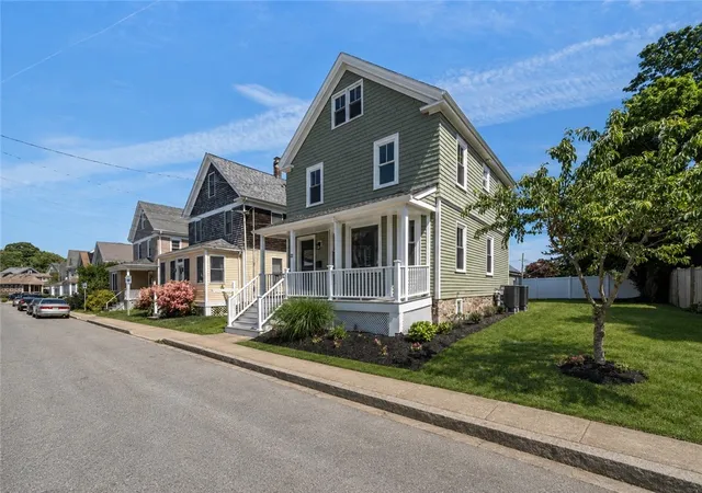 Photo 3 of Single family home for sale at 21 Russell Ave, Newport, RI 02840 | MLS# 1420459 | Listing updated on 2026-10-03
