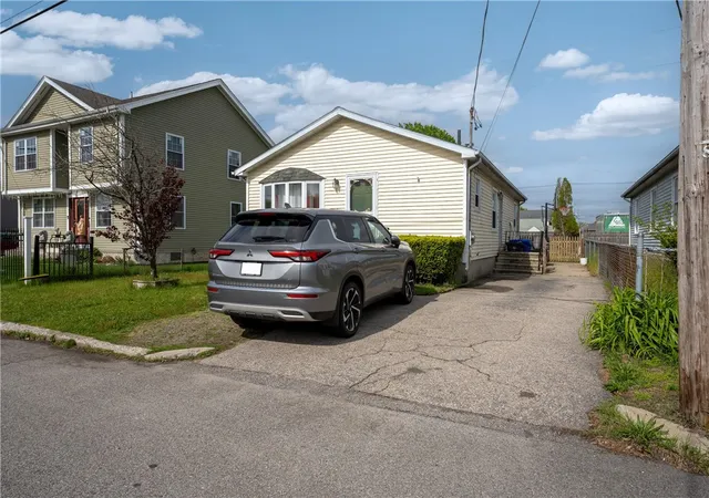 Photo 3 of Single family home for sale at 102 Kenmore St, Pawtucket, RI 02861 | MLS# 1420661 | Listing updated on 2026-09-10