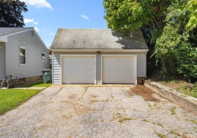 Photo 3 of Sale Pending at 7 Sherwood Ave, Coventry, RI 02816 | MLS# 1420672 | Listing updated on 2026-10-06