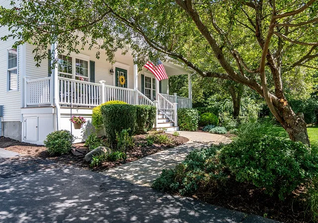 Photo 3 of Sale Pending at 530 Westmoreland Ln, Saunderstown, RI 02874 | MLS# 1419727 | Listing updated on 2026-09-08