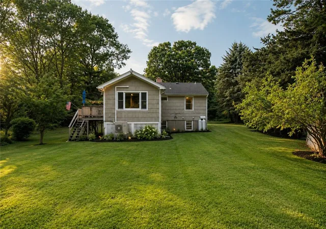Photo 2 of Single family home for sale at 29 Oak Rd, Wakefield, RI 02879 | MLS# 1420697 | Listing updated on 2026-09-11