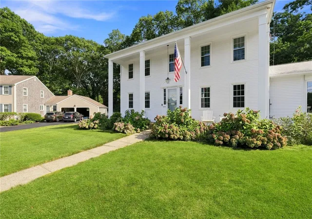 Photo 3 of Single family home for sale at 465 Red Chimney Dr, Warwick, RI 02886 | MLS# 1420458 | Listing updated on 2026-09-18