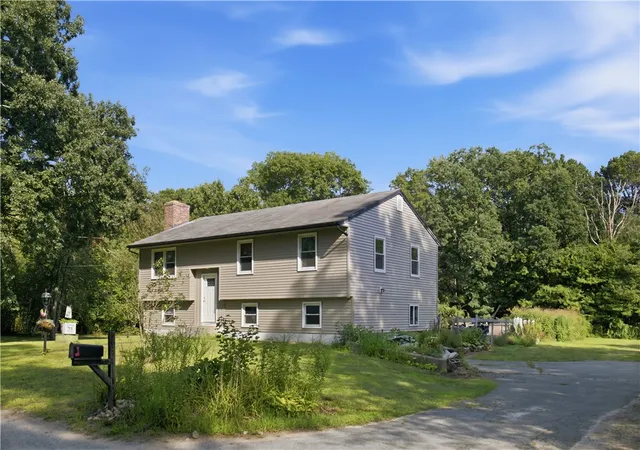 Photo 2 of Single family home for sale at 50 Driftwood Dr, Charlestown, RI 02813 | MLS# 1420997 | Listing updated on 2026-10-06