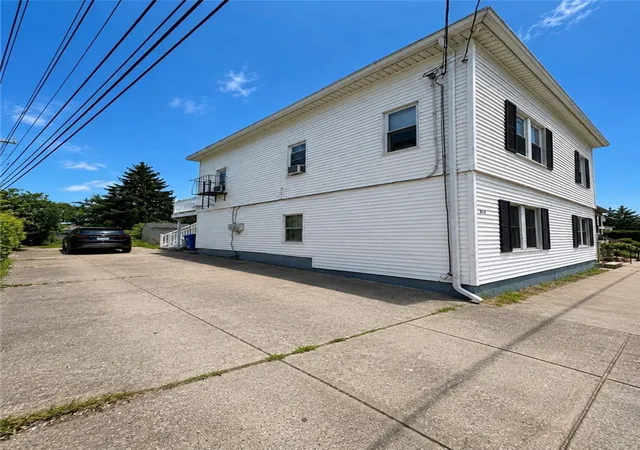 Photo 3 of Sale Pending at 816 Plainfield St, Providence, RI 02909 | MLS# 1421003 | Listing updated on 2026-09-04