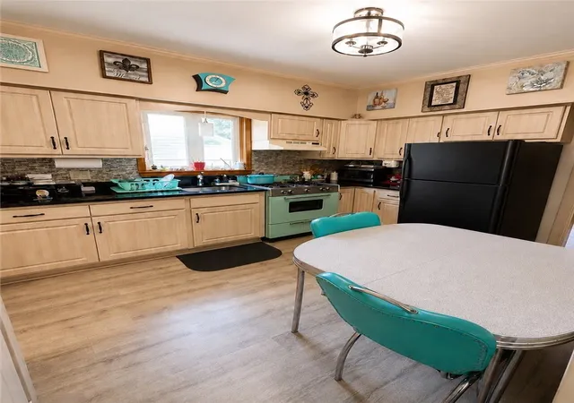 Photo 3 of Sale Pending at 816 Plainfield St, Providence, RI 02909 | MLS# 1421003 | Listing updated on 2026-09-04