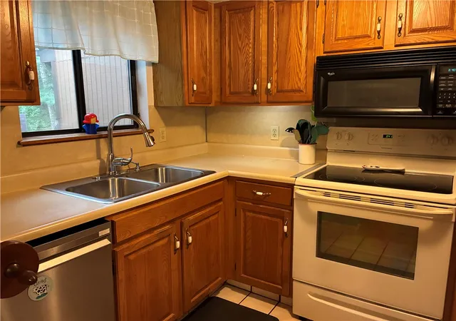 Photo 3 of Condo for sale at 20 Pheasant Run #C, Smithfield, RI 02917 | MLS# 1420775 | Listing updated on 2026-10-07